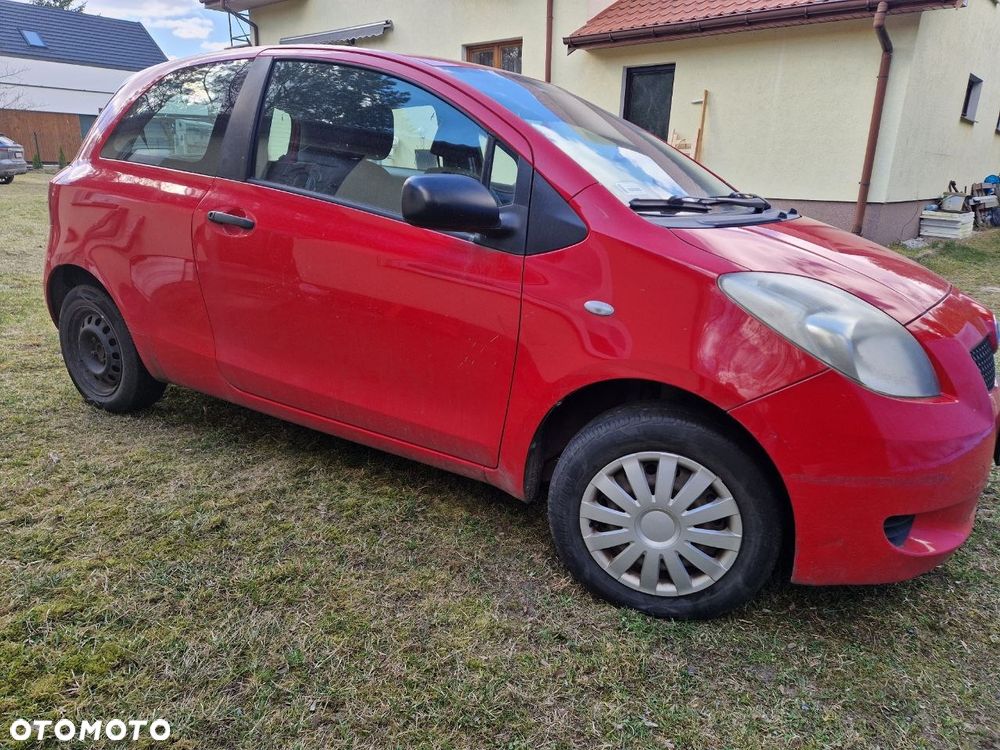 Toyota Yaris - 2