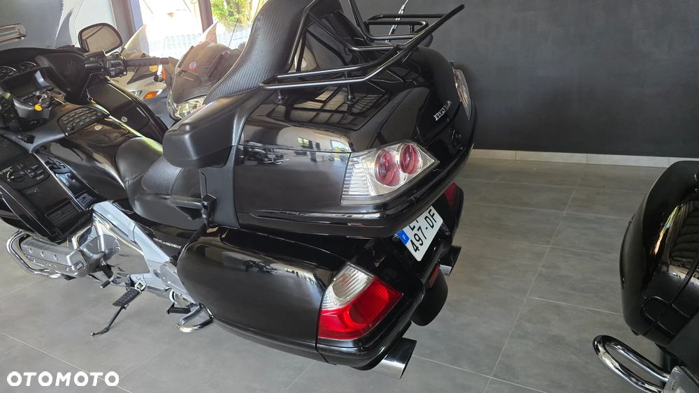 Honda GL - 18