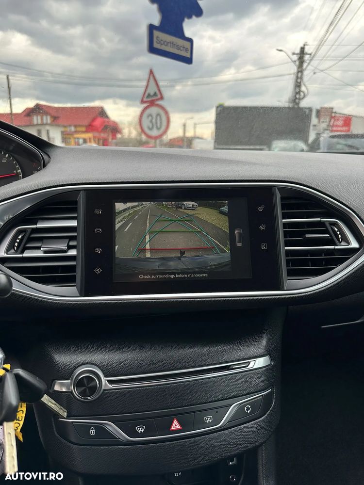 Peugeot 308 BlueHDi 120 EAT6 Stop & Start Allure - 17