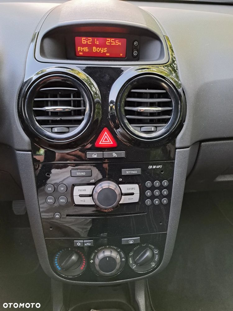 Opel Corsa - 8