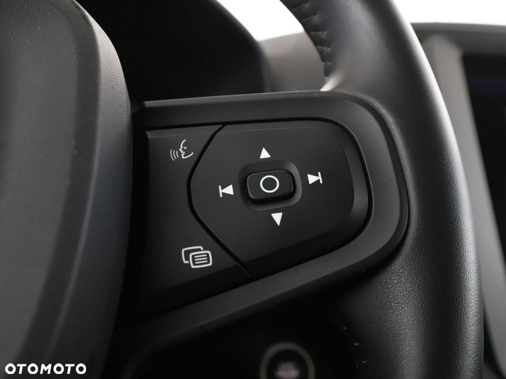 Volvo XC 40 T3 Momentum Core - 28