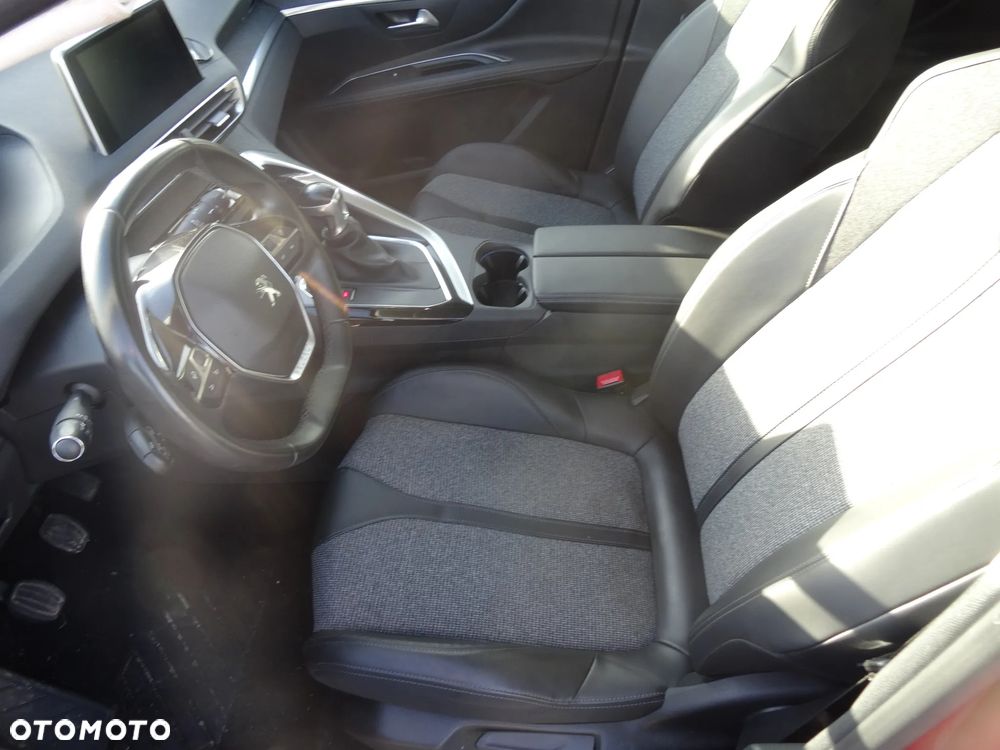 Peugeot 3008 PureTech 130 Stop & Start GPF Active Pack - 10