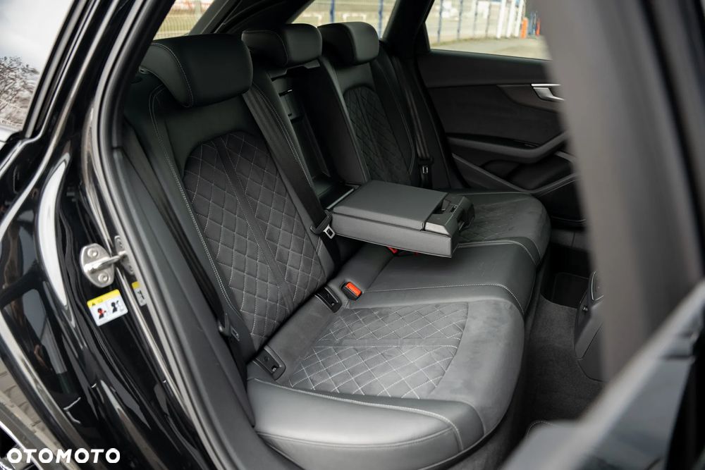 Audi A4 Avant 40 TFSI S tronic S line - 35