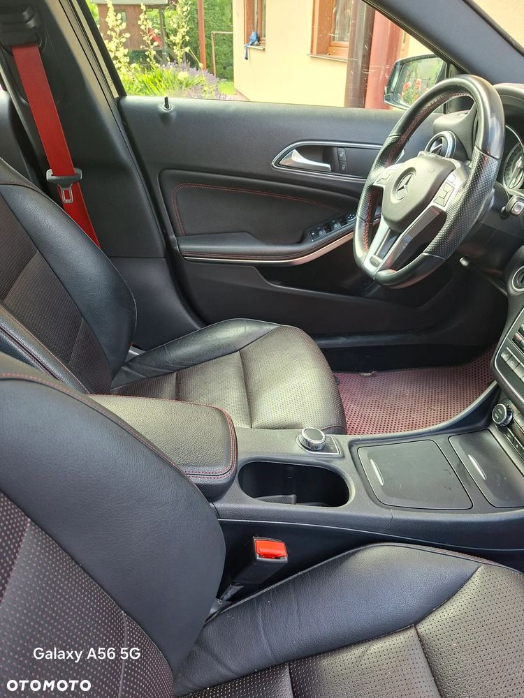 Mercedes-Benz GLA 250 4-Matic - 3