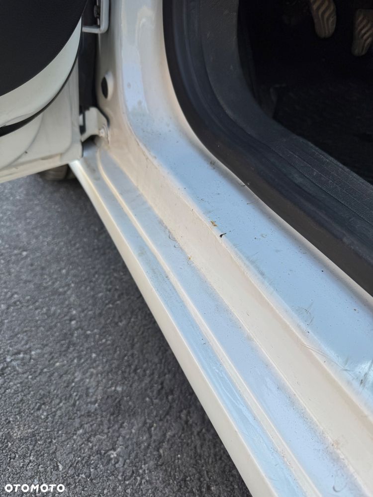 Renault Clio BLUE dCi 85 EXPERIENCE - 18