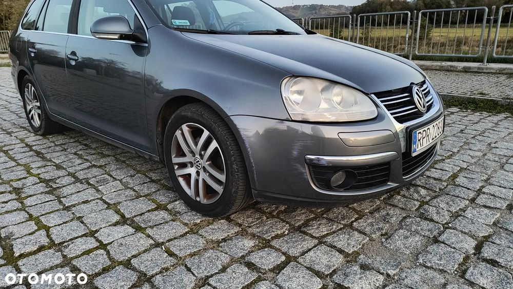 Volkswagen Golf 1.9 TDI Sportline DSG - 10
