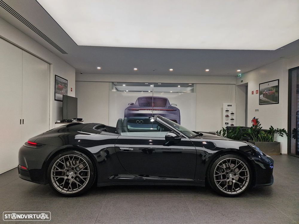 Porsche 911 (992) Carrera - 37