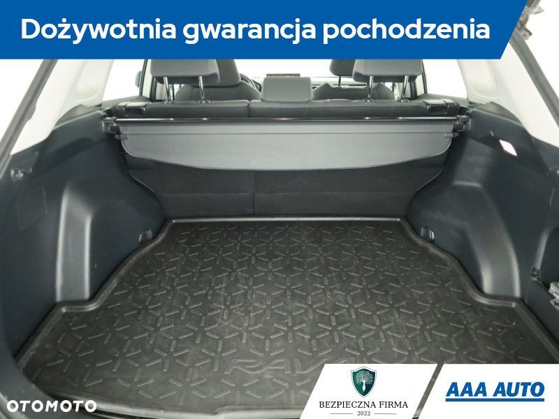 Toyota RAV4 - 12