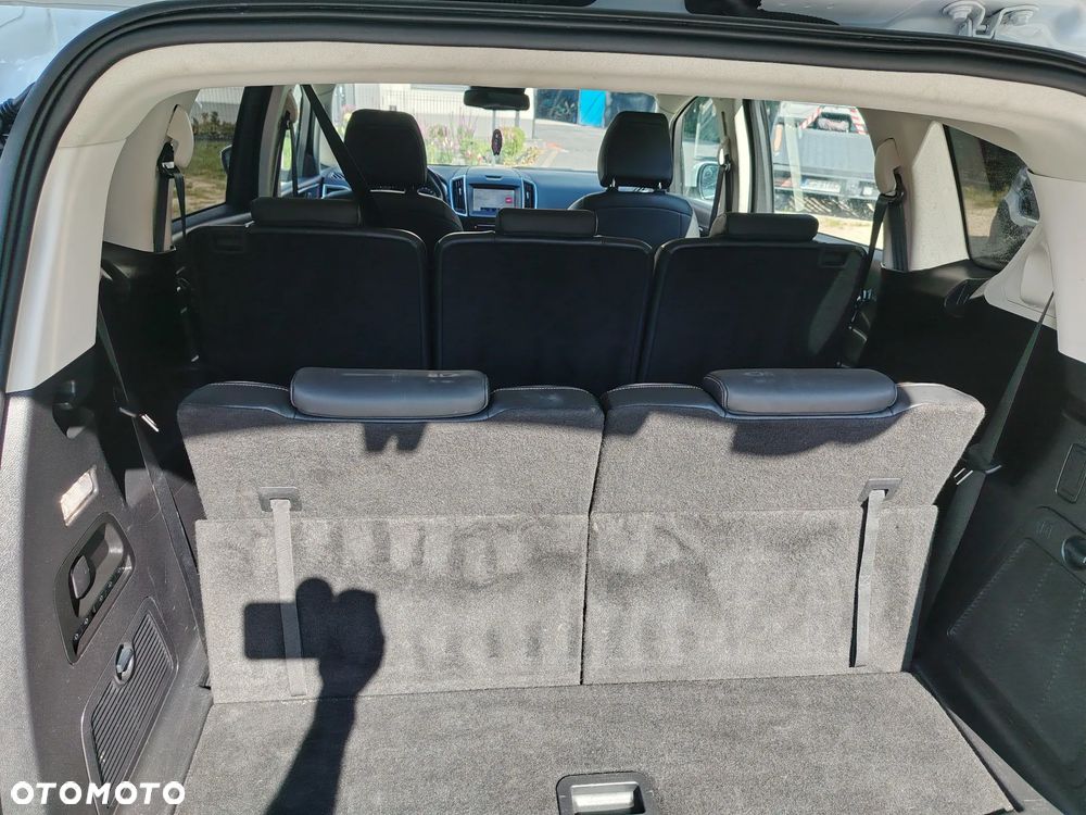 Ford S-Max - 35