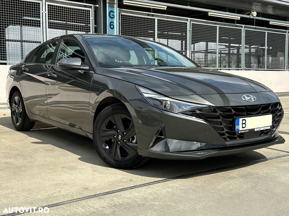 Hyundai Elantra 1.6 l 123 CP 6MT Highway - 3