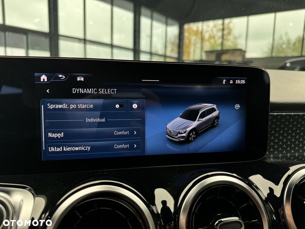 Mercedes-Benz GLB 2023