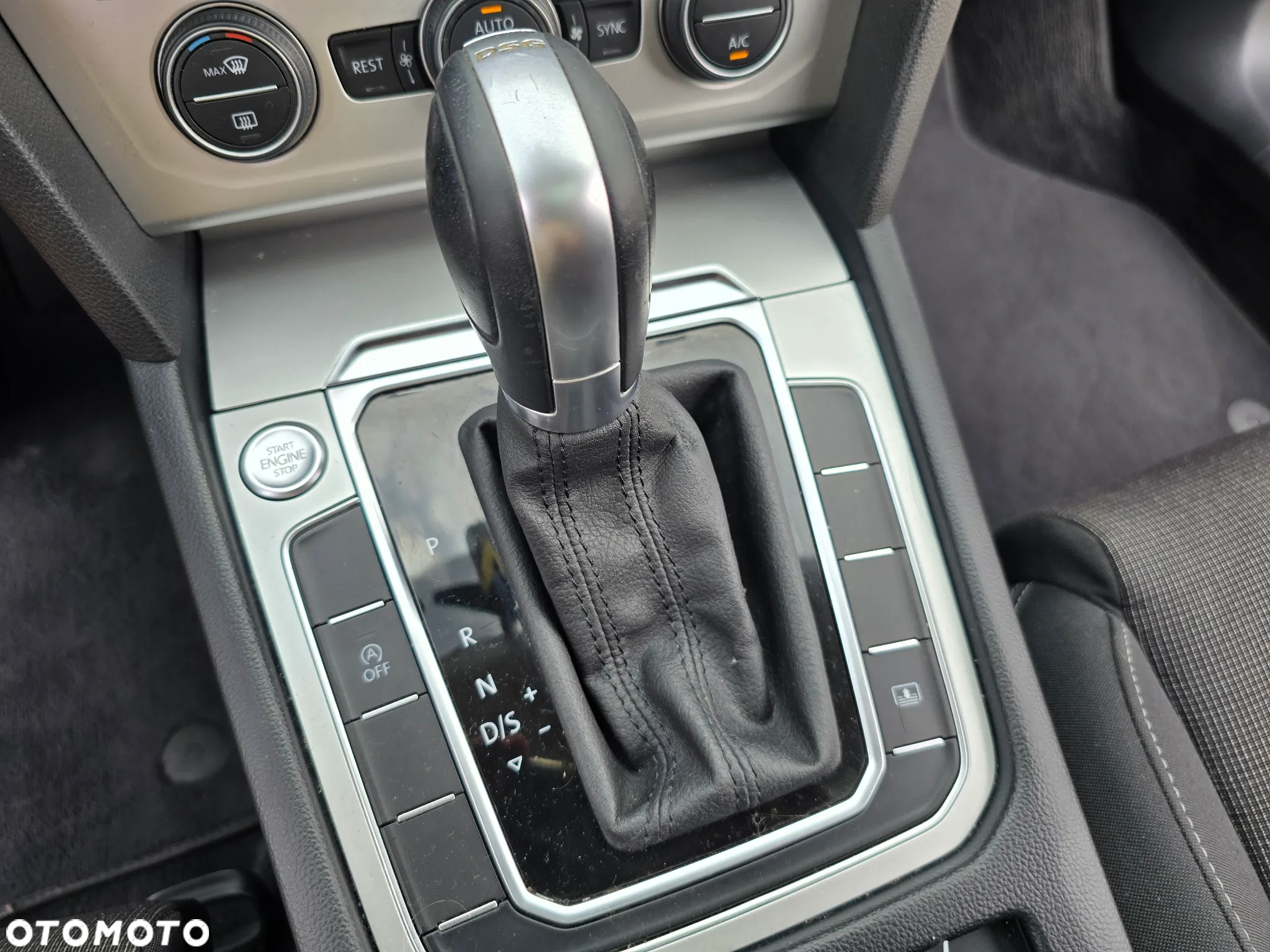 Volkswagen Passat - 35