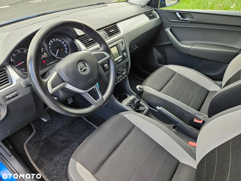 Skoda RAPID - 7