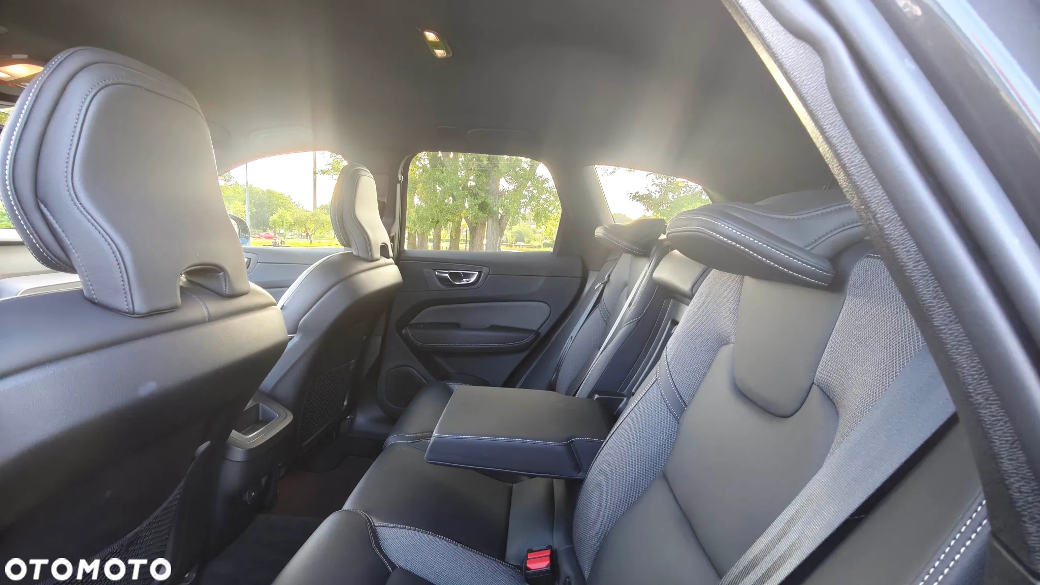 Volvo XC 60 B4 D AWD Geartronic RDesign - 13