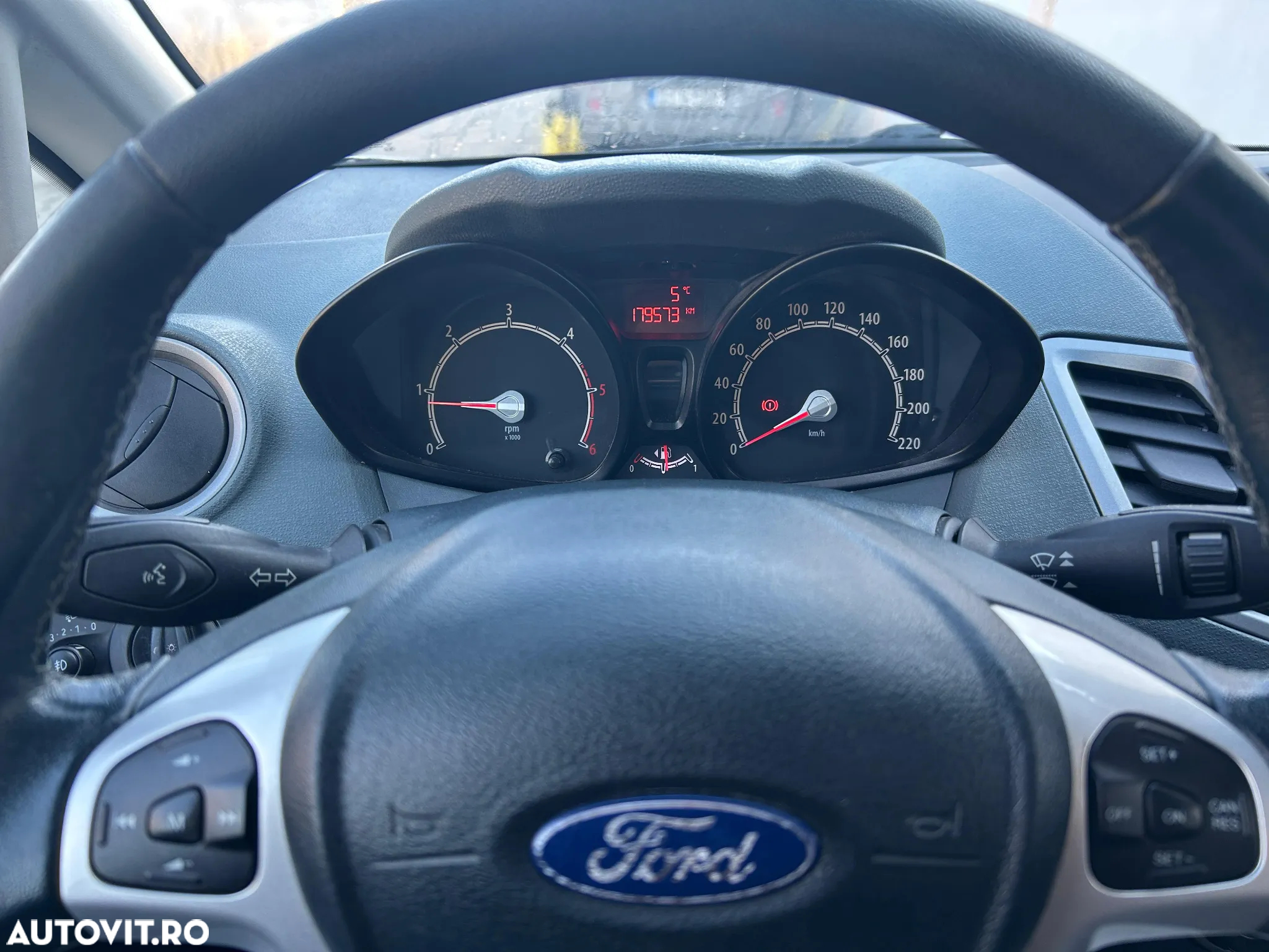 Ford Fiesta 1.4 TDCI Titanium - 6