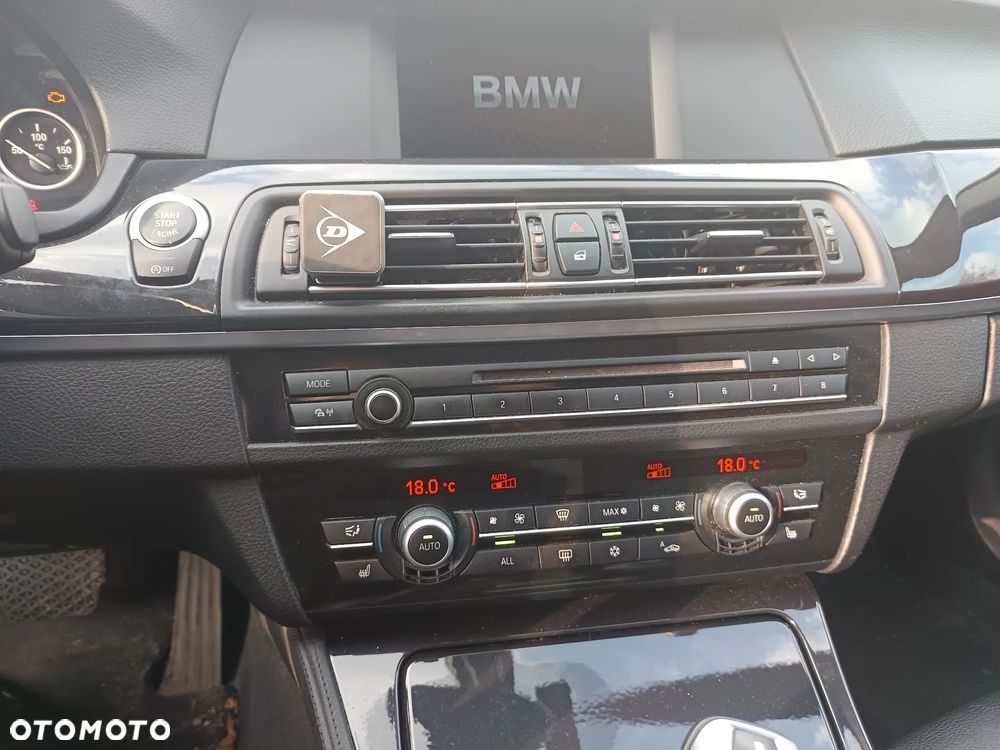 BMW Seria 5 525d - 16