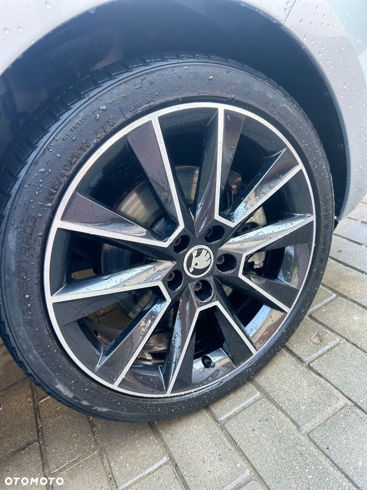 Skoda RAPID 1.4 TSI Ambition Max DSG - 19