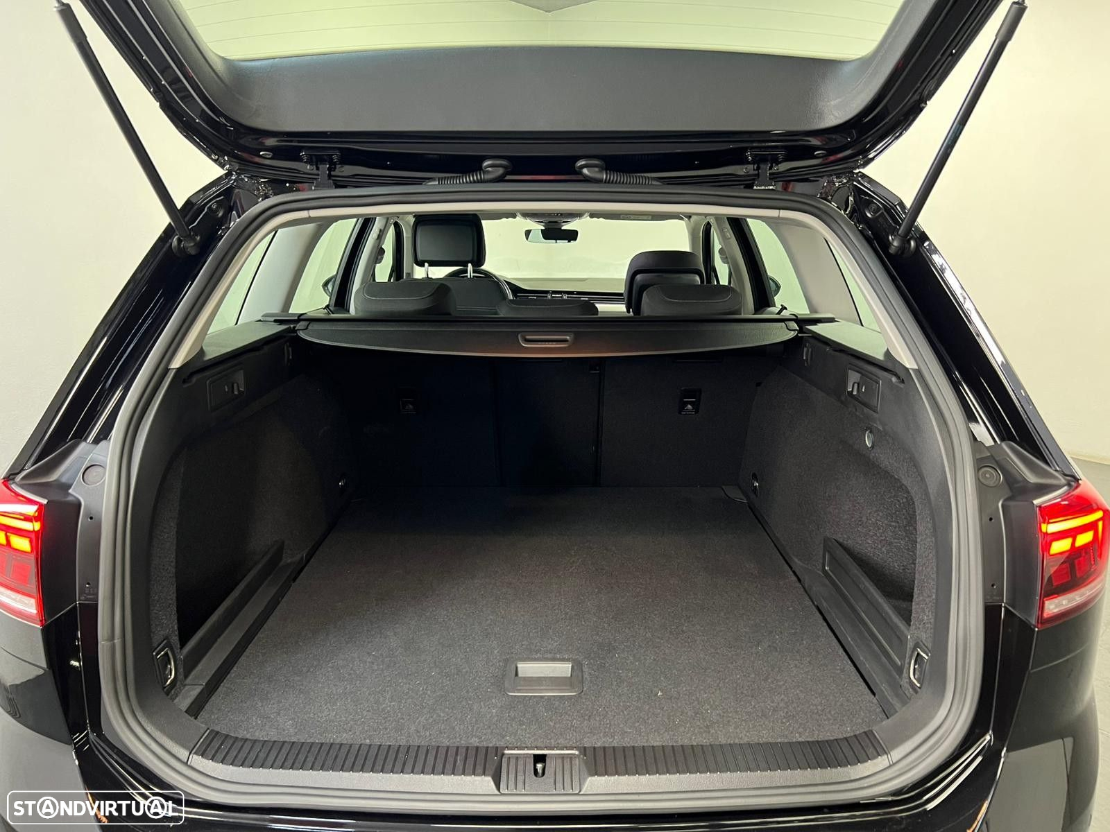 VW Passat Variant 1.5 TSI Business - 21