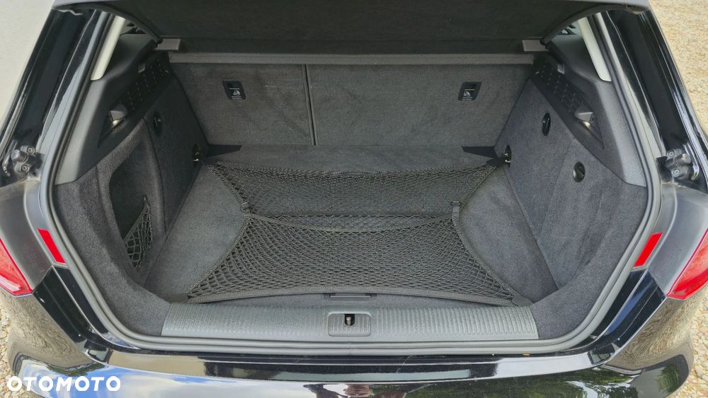 Audi A3 Sportback 2.0 TDI Ambiente - 15