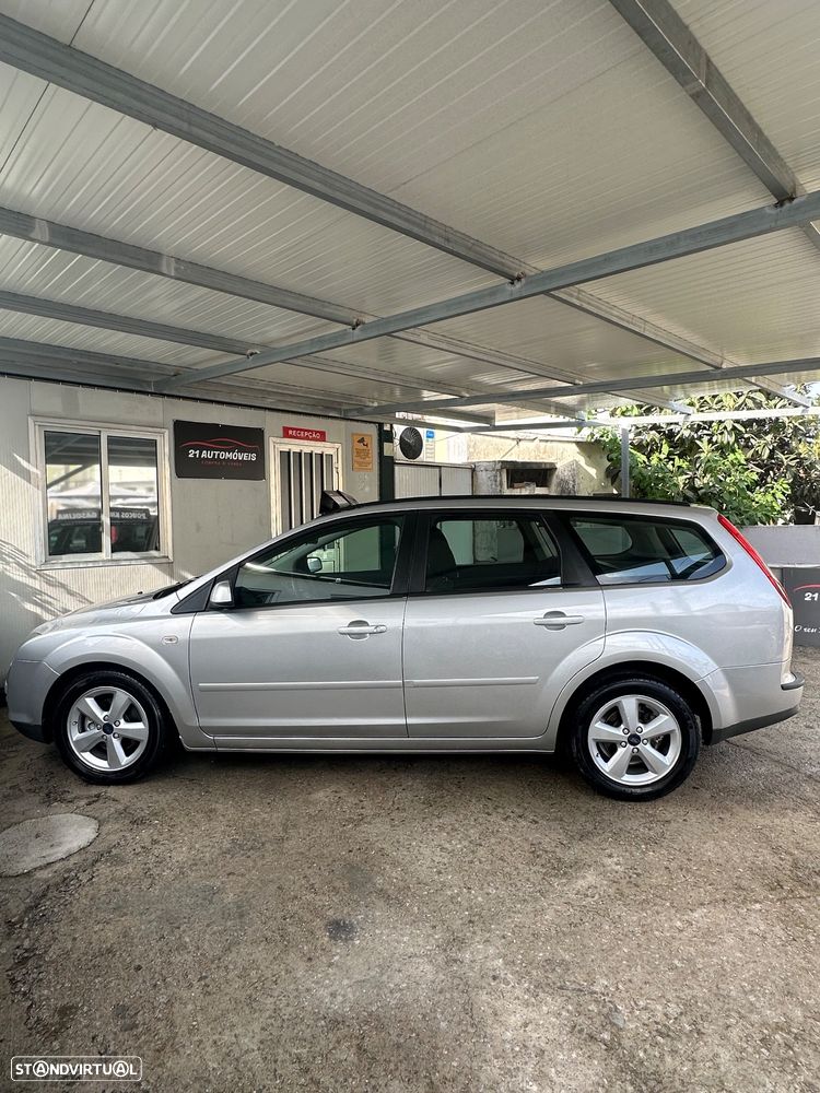 Ford Focus SW 1.4 Zetec - 6