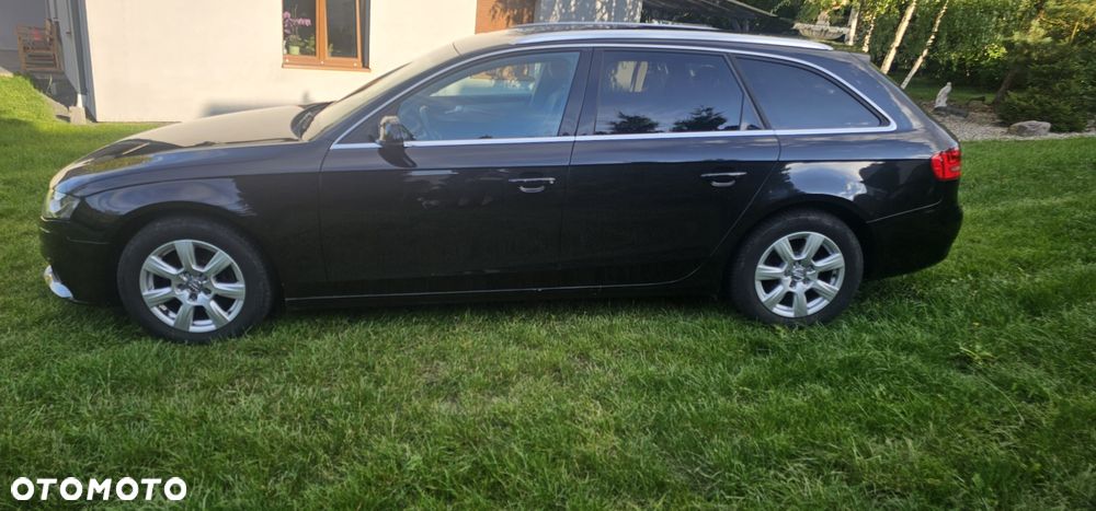 Audi A4 Avant 2011 photo 3