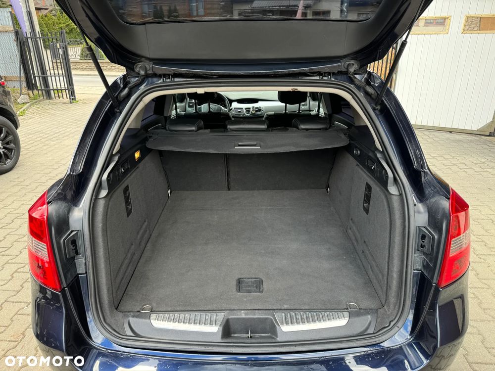 Renault Laguna dCi 150 FAP Bose - 17