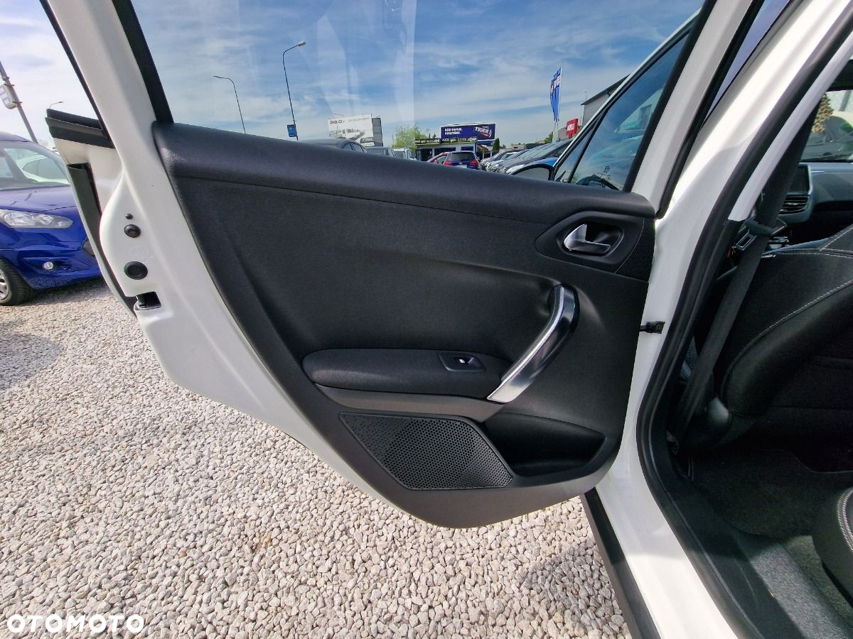 Peugeot 2008 - 22