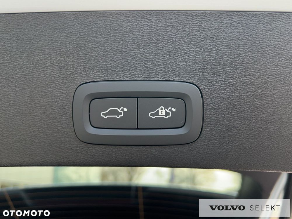 Volvo XC 40 B3 B DKG Core - 18