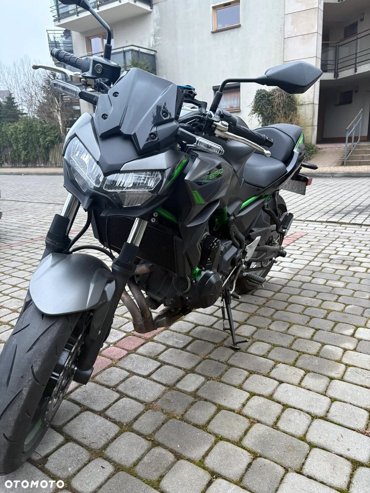 Kawasaki Z 650 - 11