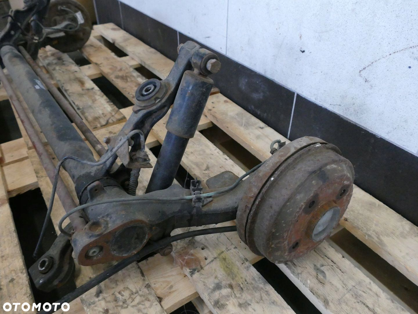 PEUGEOT 106 LIFT 1.5 D BELKA ZAWIESZENIA OŚ TYŁ TYLNA - 2