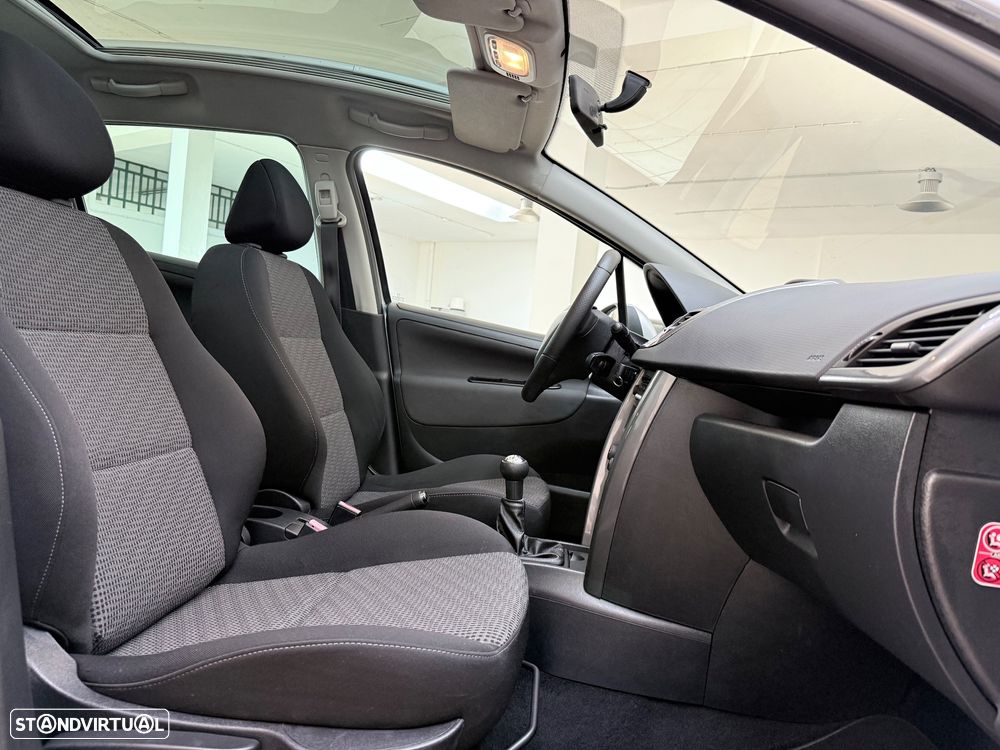 Peugeot 207 SW 1.4 Sport - 16