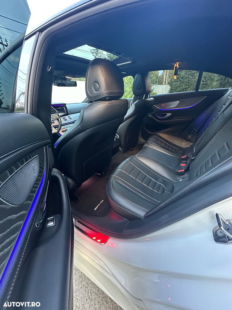 Mercedes-Benz CLS - 9