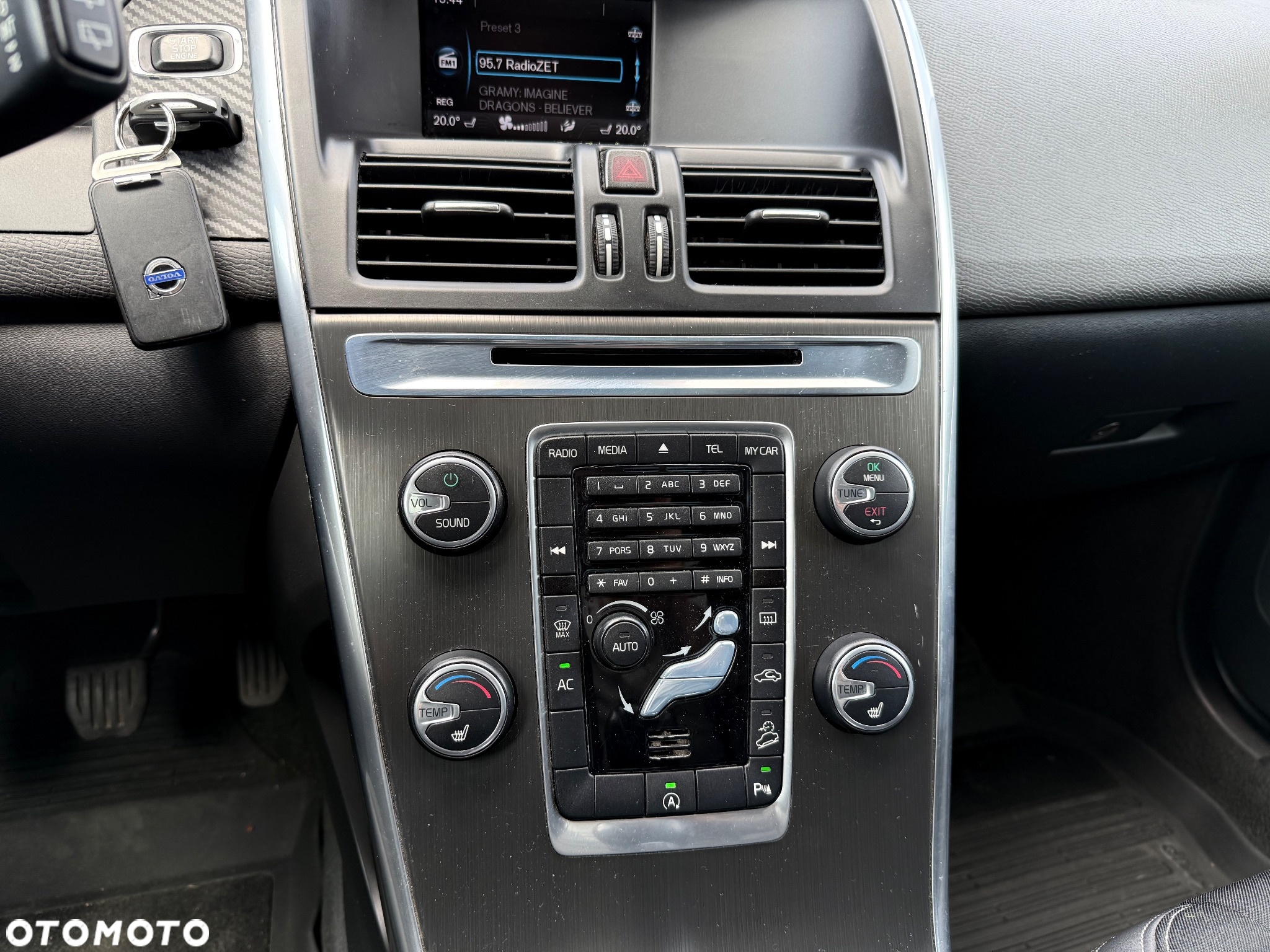Volvo XC 60 2.4D AWD Momentum - 25