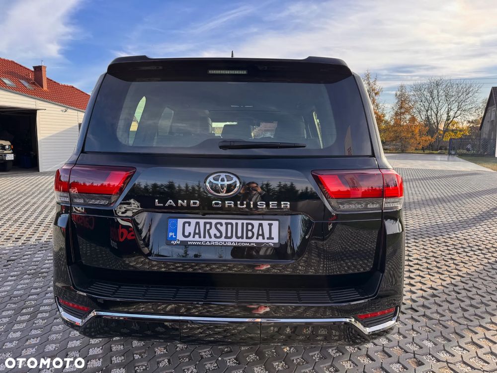 Toyota Land Cruiser - 5