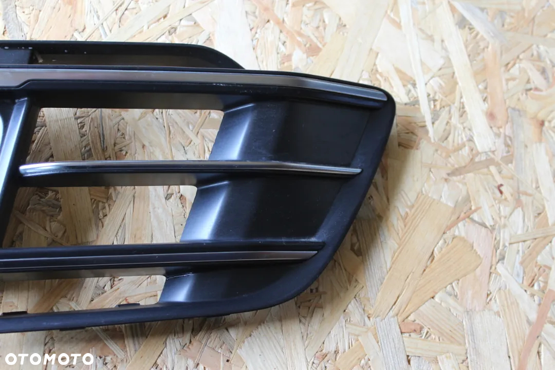 KRATKA ZDERZAKA AUDI Q5 S-LINE SQ5 80A 80A807679K 2019 - 6