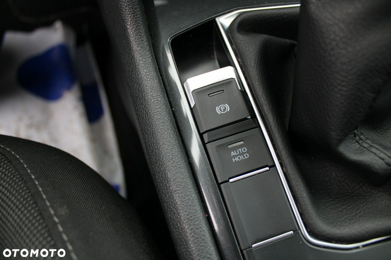 Volkswagen Tiguan Allspace 2.0 TDI SCR Comfortline - 32