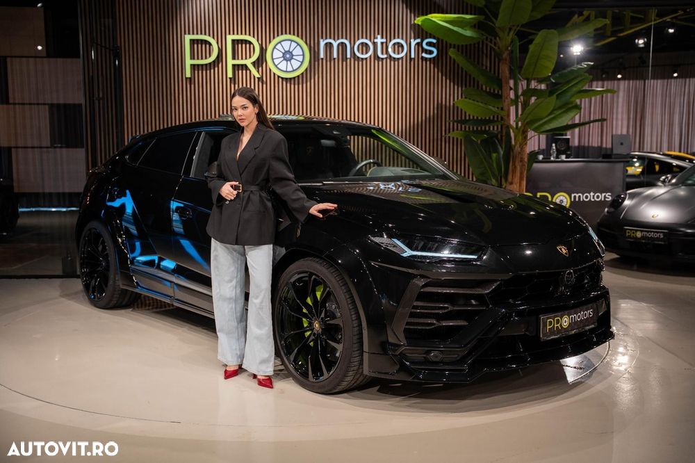 Lamborghini URUS - 13
