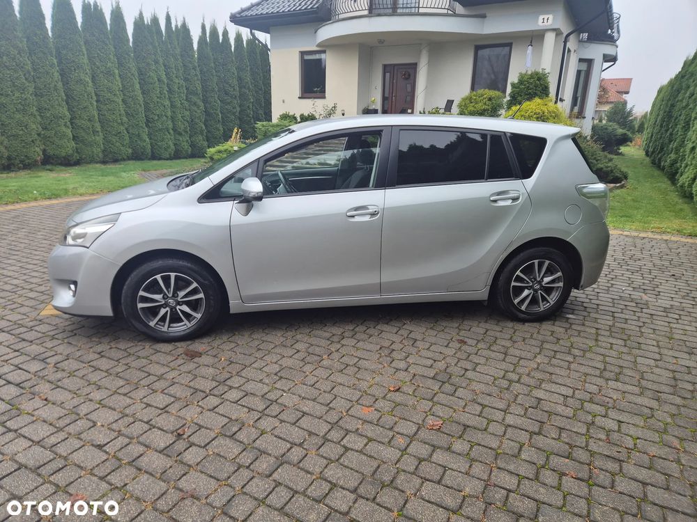 Toyota Verso 1.8 5-Sitzer Executive - 9
