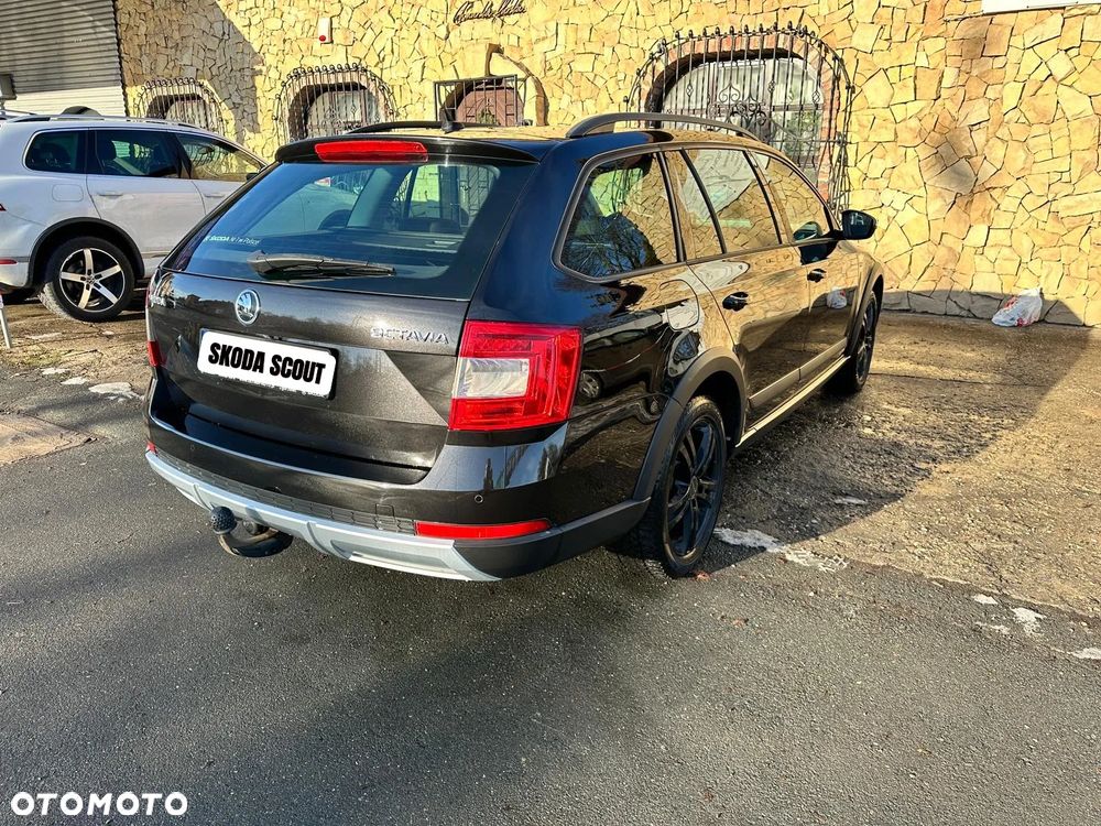 Skoda Octavia Scout 2.0 TDI 4x4 DSG - 3