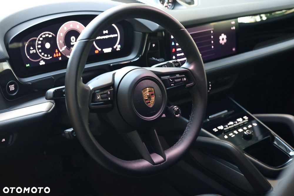 Porsche Cayenne - 12