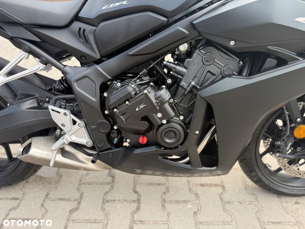 Honda CBR - 8