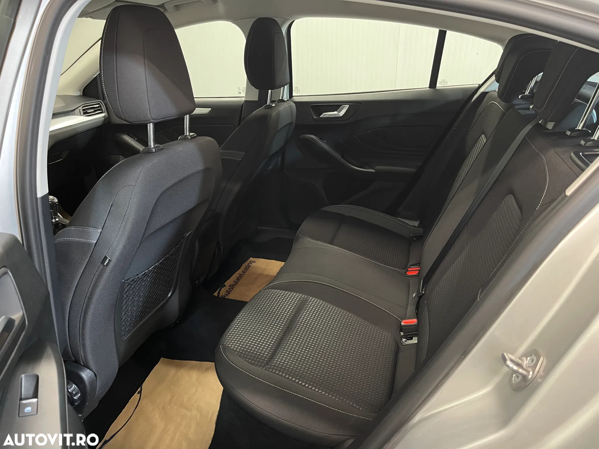 Ford Focus 1.0 EcoBoost Trend Edition - 10