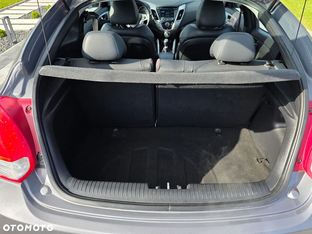 Hyundai Veloster 1.6 Premium - 19