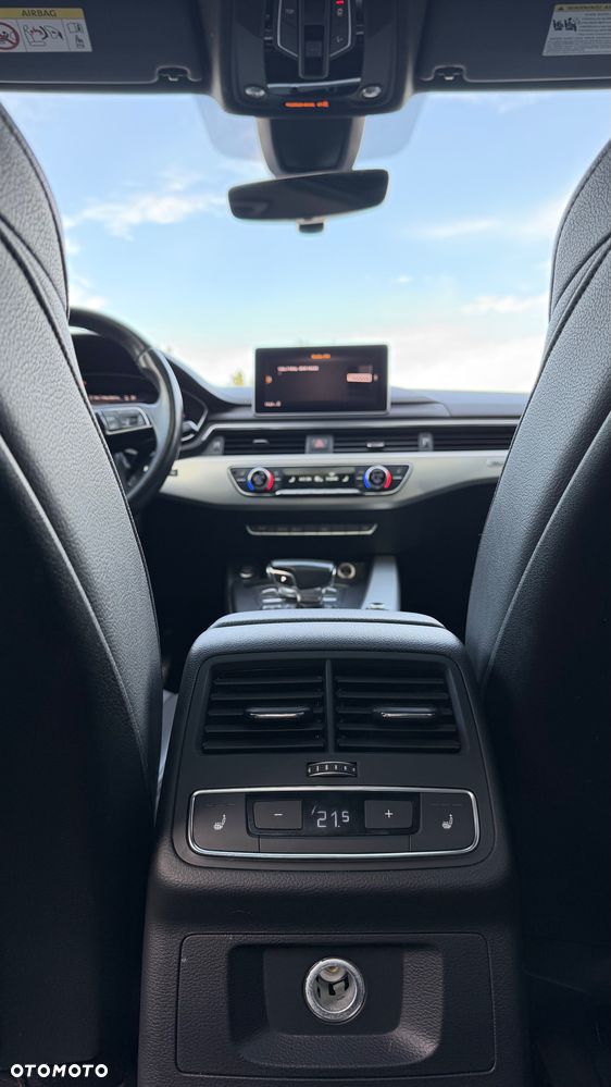 Audi A4 Limousine - 22
