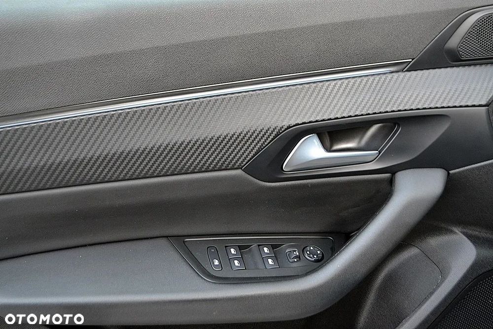 Peugeot 508 BlueHDi 130 EAT8 Allure Pack - 14