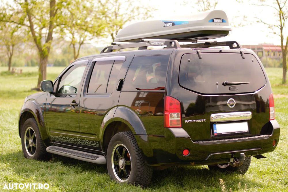 Nissan Pathfinder - 5