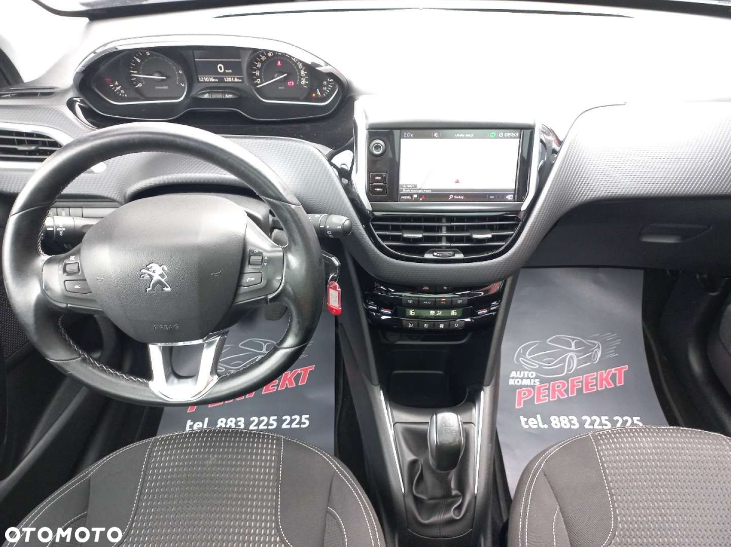 Peugeot 208 - 19