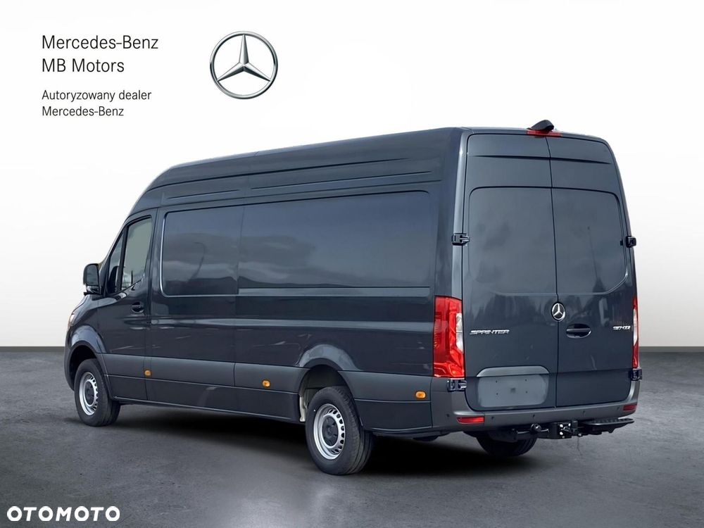 Mercedes-Benz Sprinter - 5