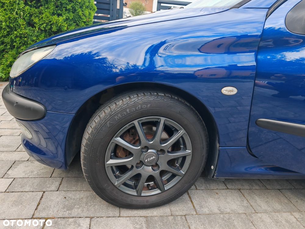 Peugeot 206 - 3