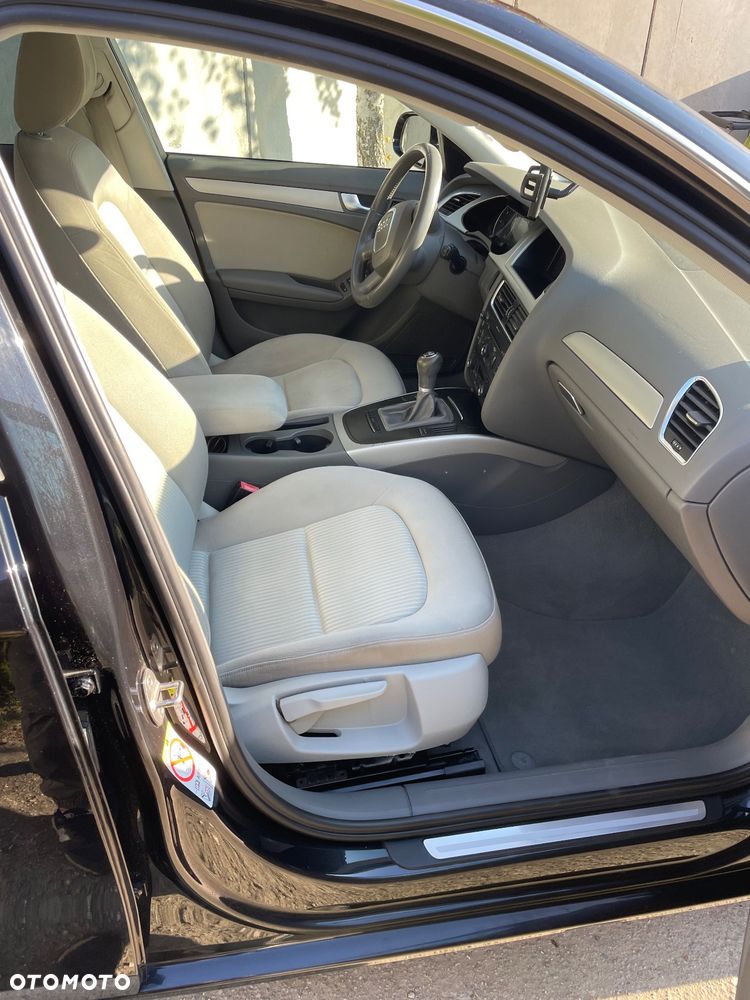 Audi A4 Avant 2.0 TDI - 13